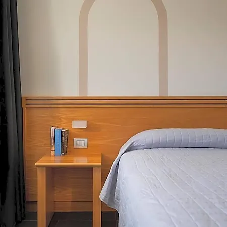 Hotell Europa 4*